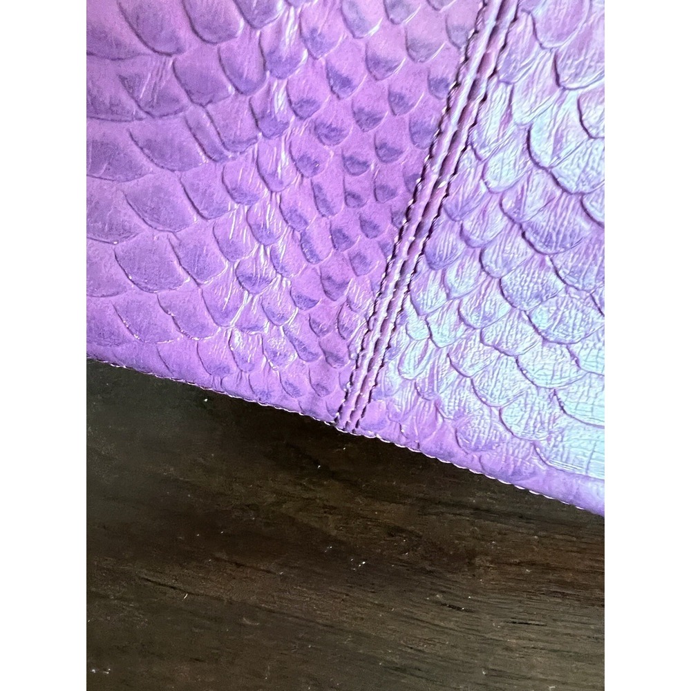 Valerie Steven's Faux Snakeskin Clutch - Picture 16 of 16
